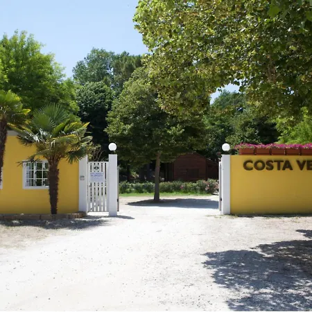 Village Costa
